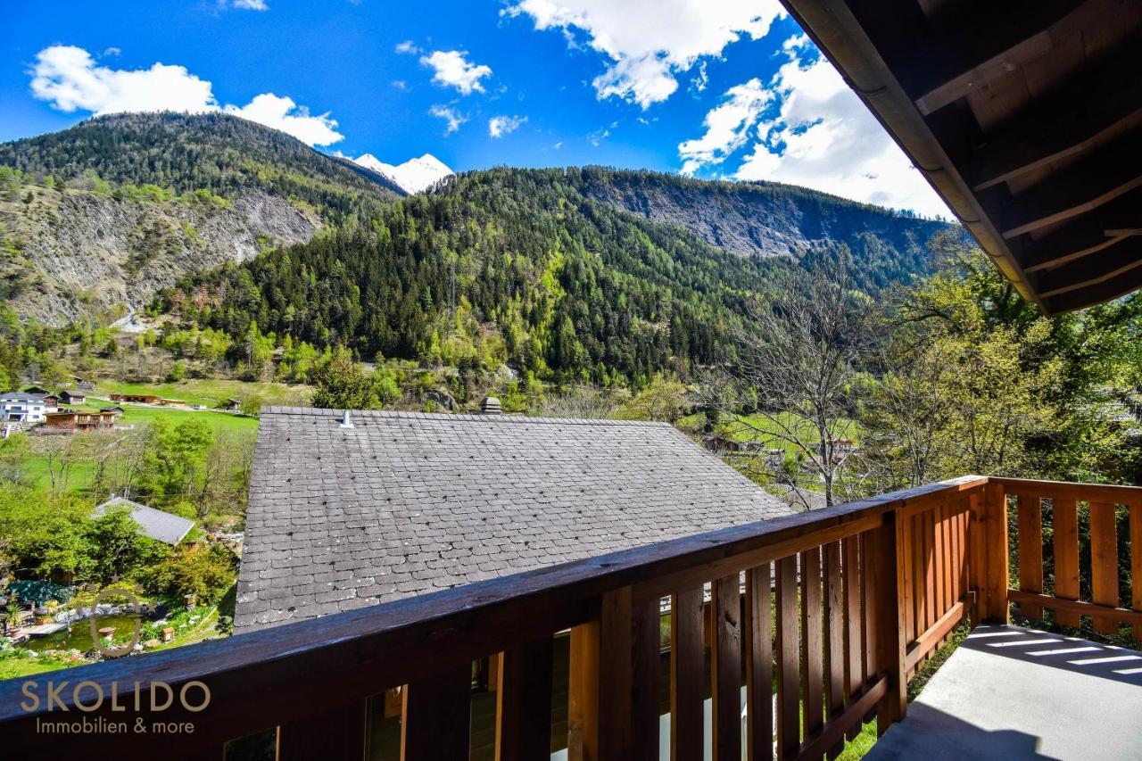 Tamalone hochklassig saniertes Chalet in Mörel Exteriör bild